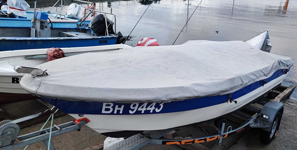 Лодка Safter 450 (2020г.), Yamaha 25кс (2023г., 456 часа), Garmin 7sv