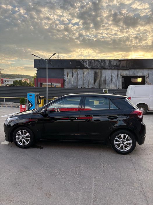HYUNDAI I20 2017