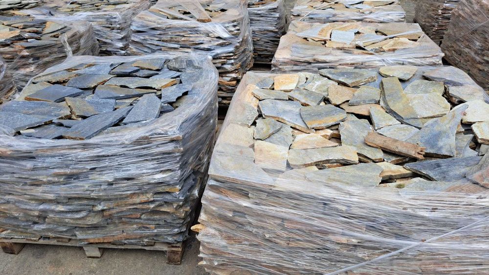 Piatra Naturala de Munte