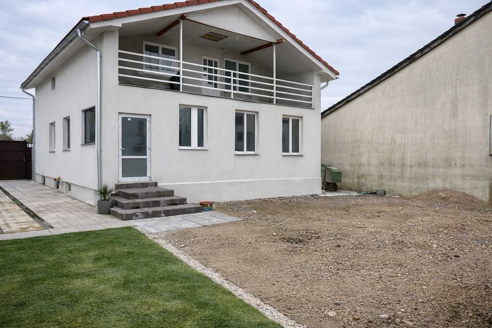 Casă nouă P+1, 220 mp utili, 405 mp teren ideală pt familie/investiție