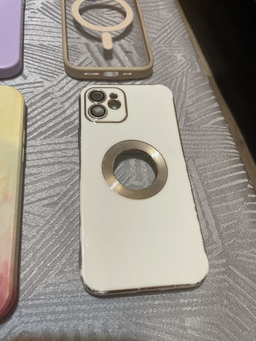 Кеис за iphone 12