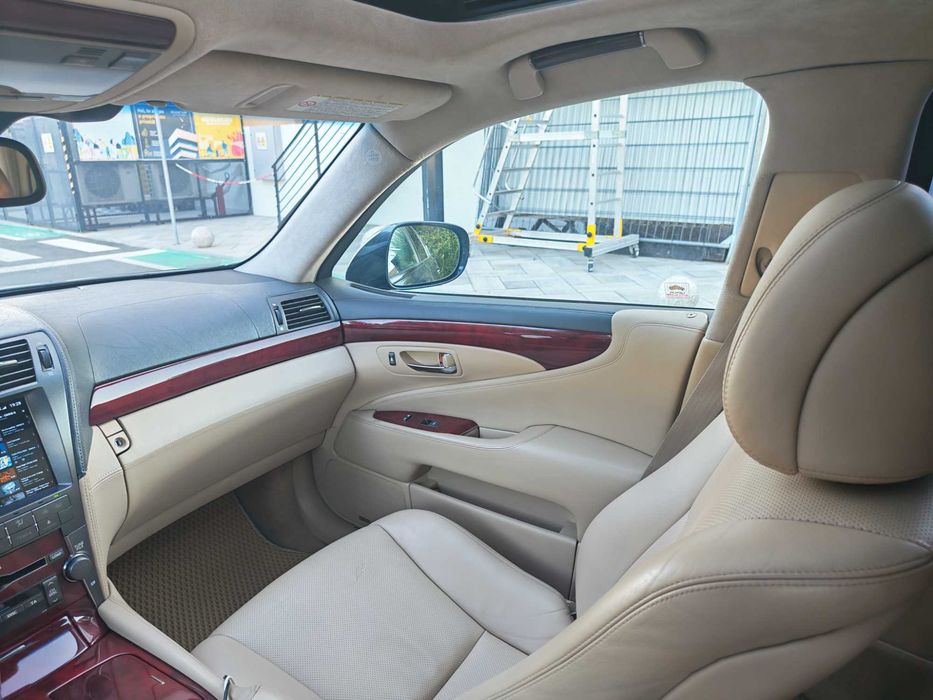 Vand Lexus LS600h