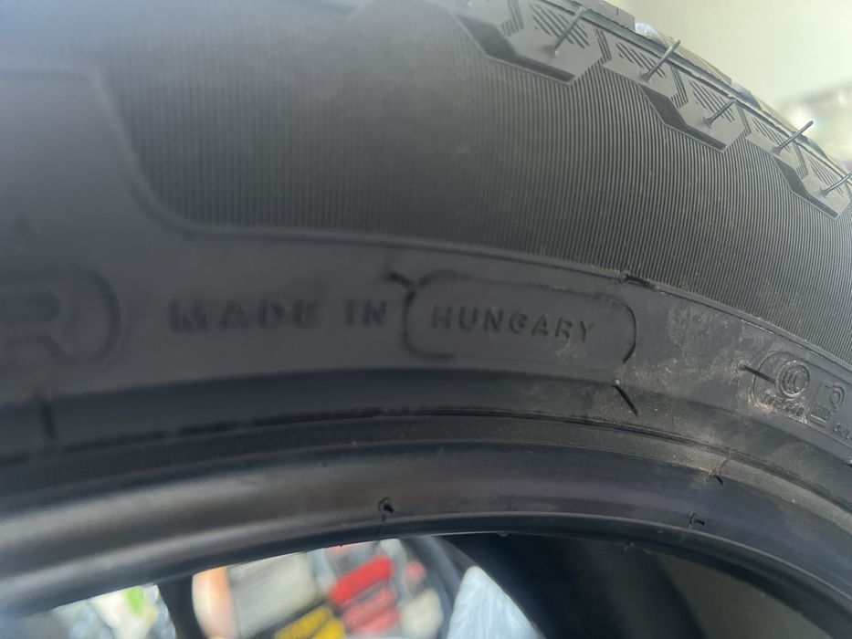Shina balon  Michelin Мишлен 285/45 R22 Primacy All Season Acoustic