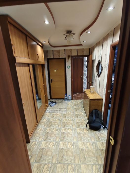 Продам квартиру в 11 мкр