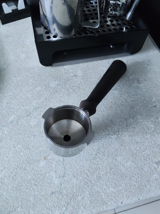 portafiltru inox 51mm cu maner de lemn