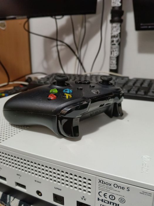 Xbox one s în stare buna
