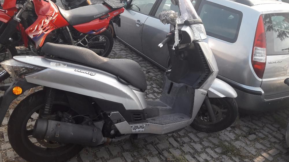 Скутер Кимко Пипъл,пипал GTI 300i (Kimco GT People,People -S )-НА ЧАСТ