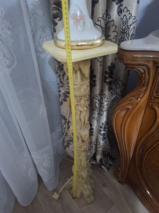 Piedestal asiatic rasina