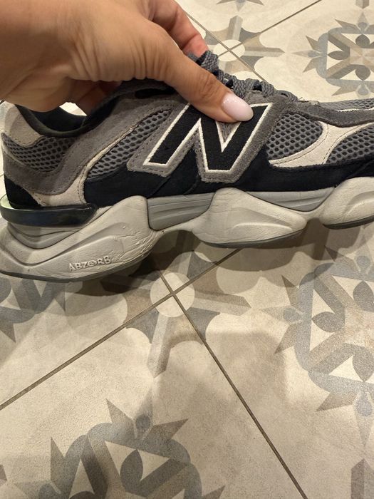 New Balance 9060