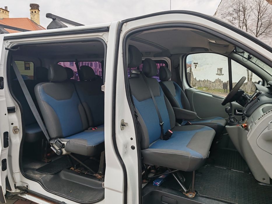 Renault trafic 9 locuri maxi