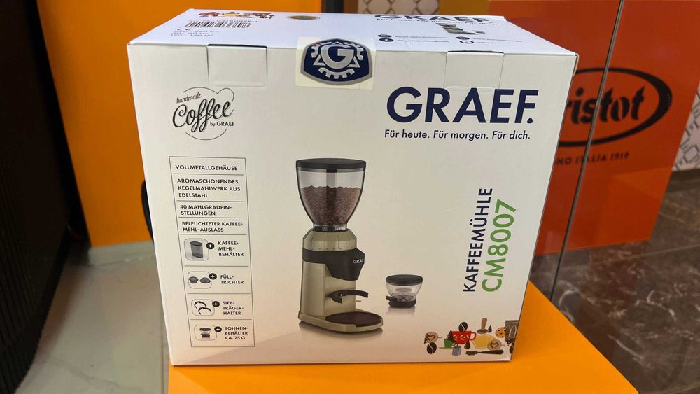 Электрическая кофемолка Graef CM8007