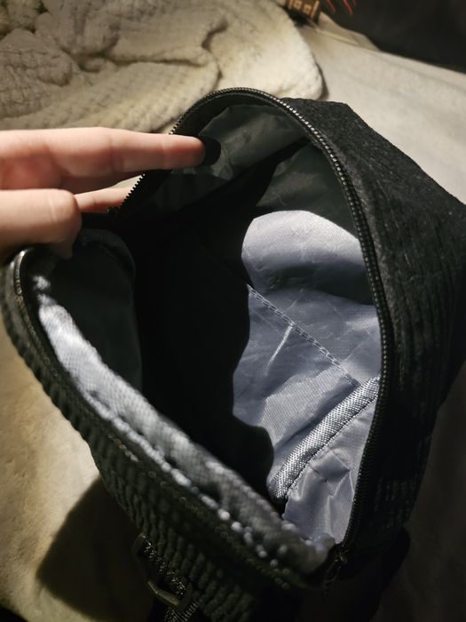 Rucsac catifea reiata mic negru