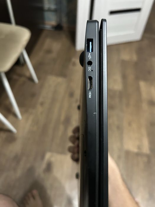 Ультрабук почти новый