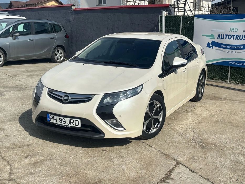 Opel Ampera Plug-in Hybrid Electric si Benzina / Inmatriculata / In Rate Avans 0%