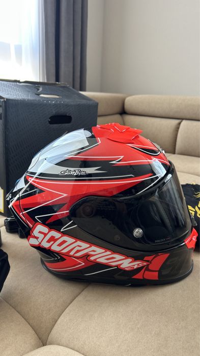 Каска Scorpion Exo-R1 EVO AIR ALVARO (размер М)