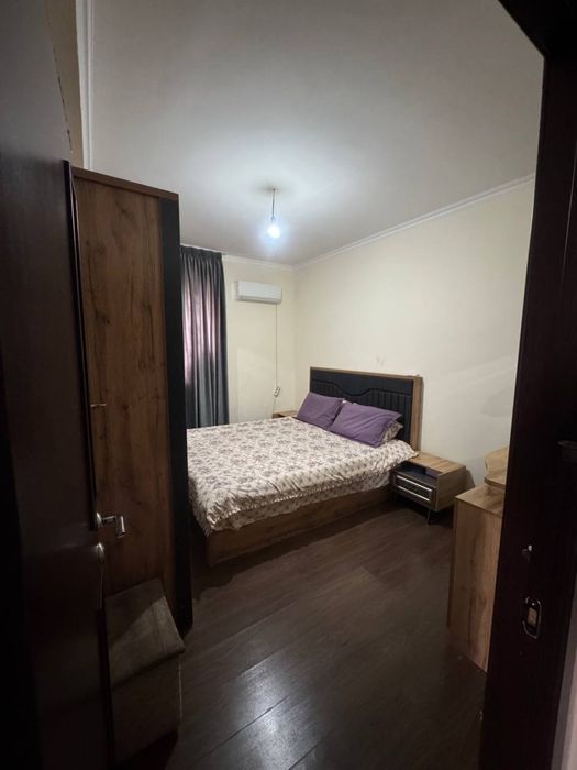 Sotiladi  Sergeli 7 A  2/2/7.  2 xona  metro 100 metor