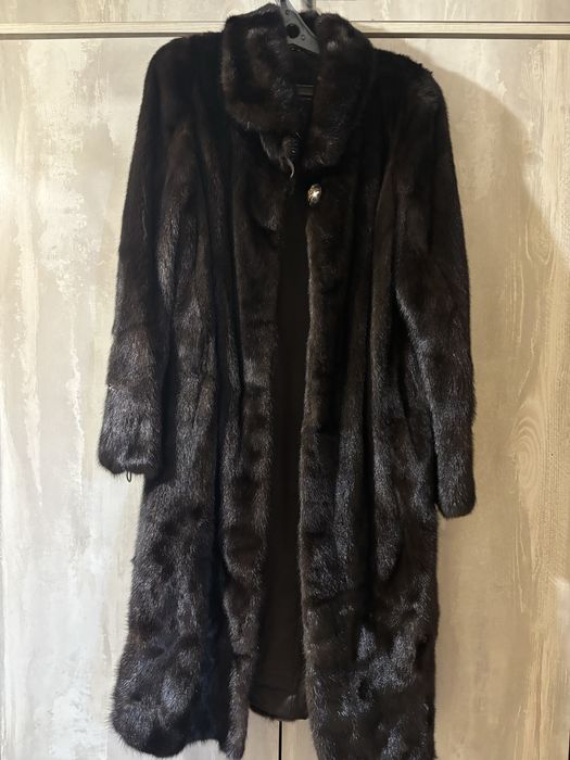 Продам норковую шубу