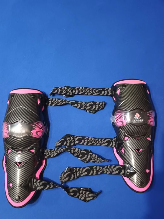 Дамски мото наколенки