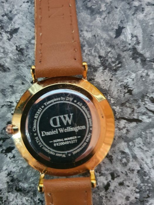 Часы "Daniel Wellington " оригинал