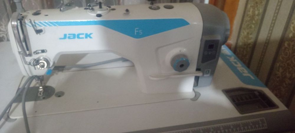 Tikuvchilik mashinasi averlog va storochka