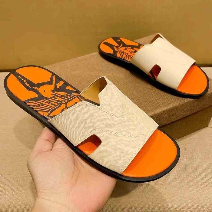 Hermes oyoq kiyim