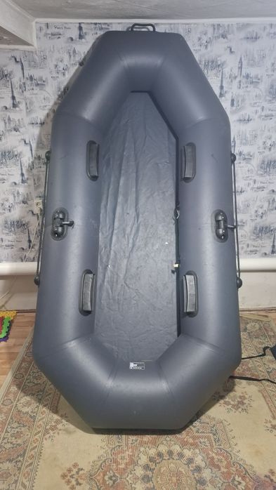 Продам лодку  двухместная