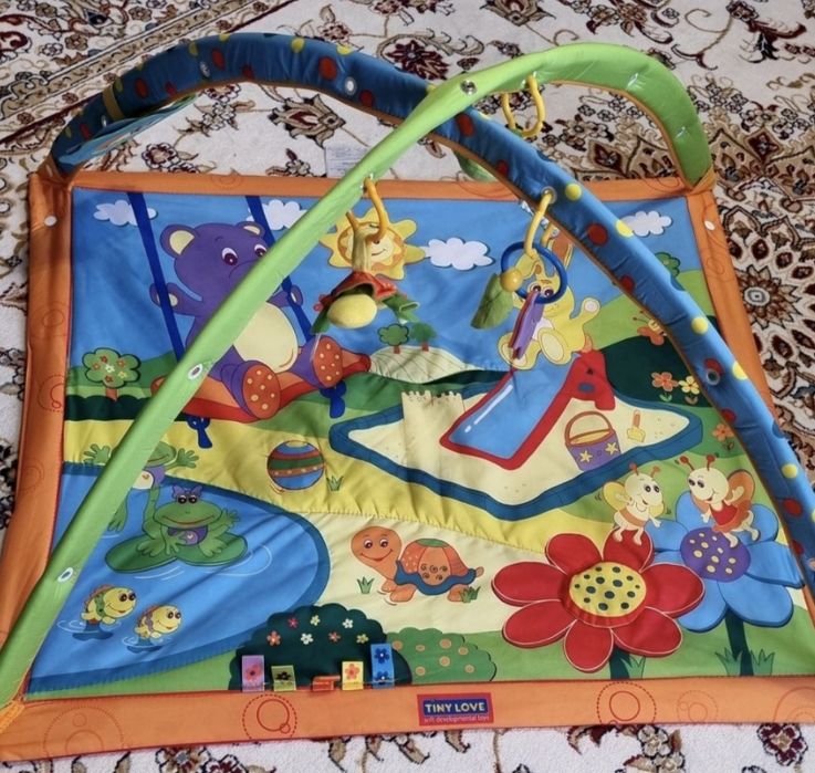 Продам детские коврики 2 шт