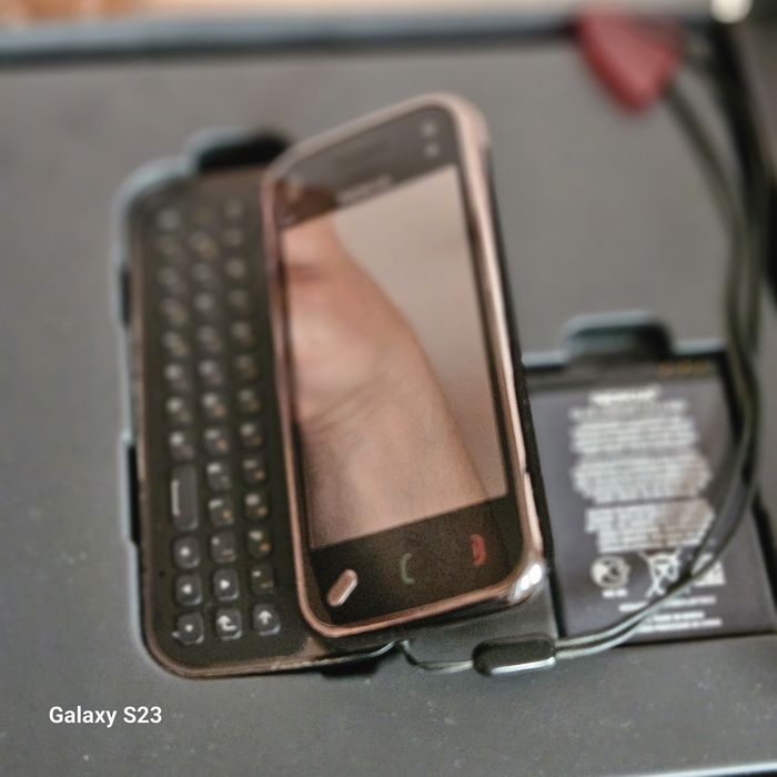 Само за ценители ? НОКИЯ N 97 mini