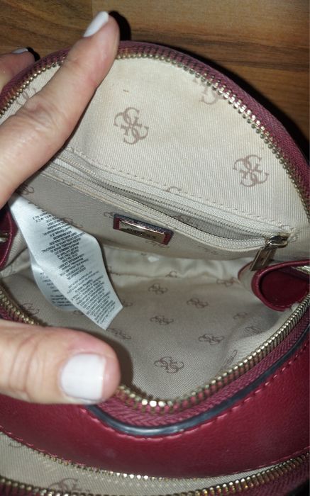 Чанта GUESS с монограм