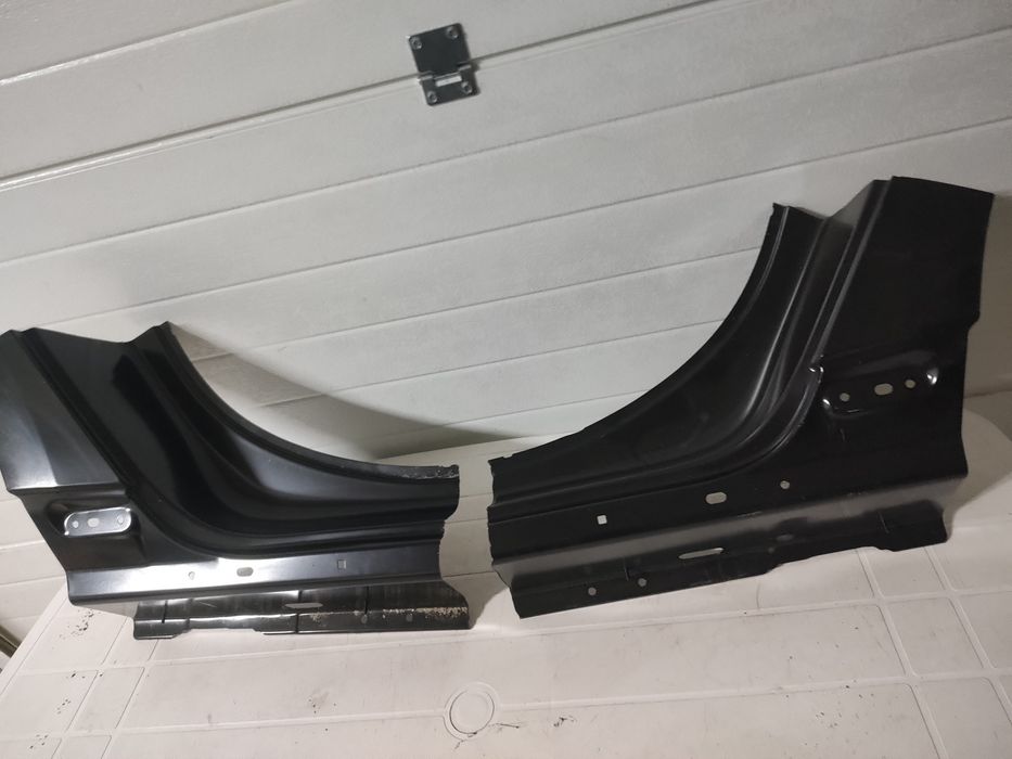 Aripa , prag pasaj  dreapta Dacia Duster 2018,2019,2020,2021