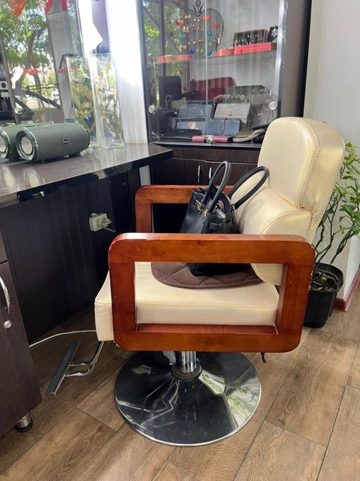 Кресло для парикмахера