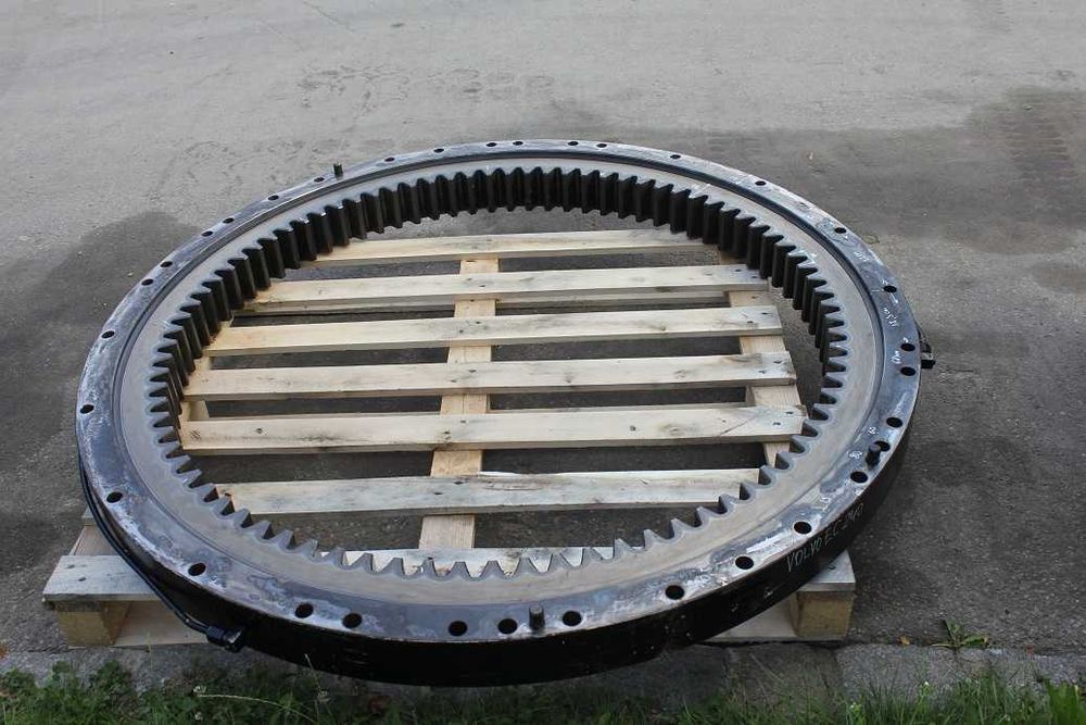 Coroana de rotire pentru Volvo EC 240 B NLC - Piese de schimb Volvo
