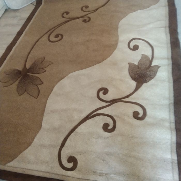 Продаеться ковер