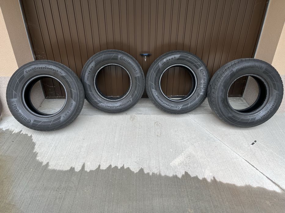 Гуми 255/70/16 Continental