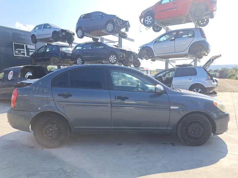 Dezmembrez Hyundai Accent 3 (MC) [Fabr 2005-2008]