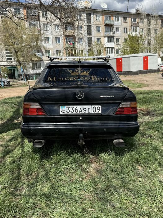 Продам машину Мерседес W124