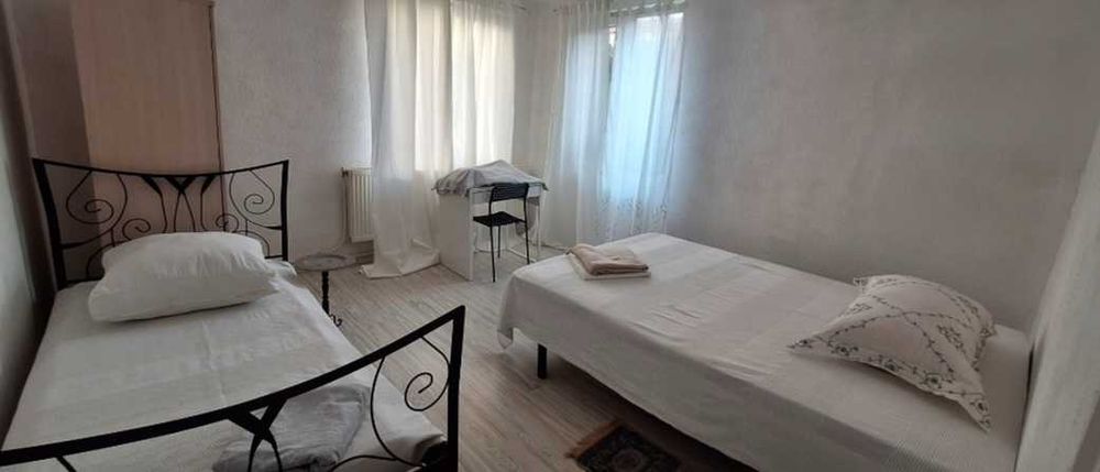 Дава се под наем Къща в Перник, Монте Карло - 90 кв.м за 408 € - Снимка #3