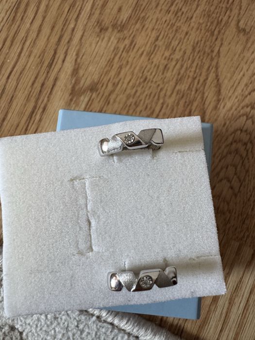 Күміс сырға 925 тастарымен