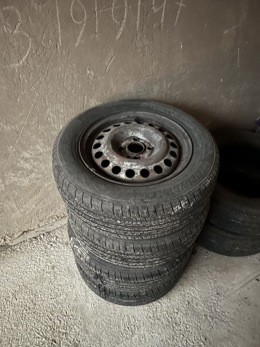 Шины с дисками продам