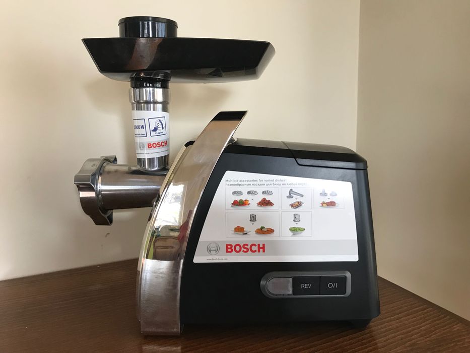 Месомелачка Bosch Propower 2000W черен хром