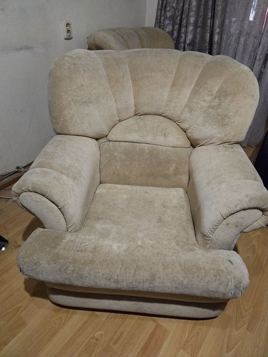 Кресло мягкое (не раскладное)