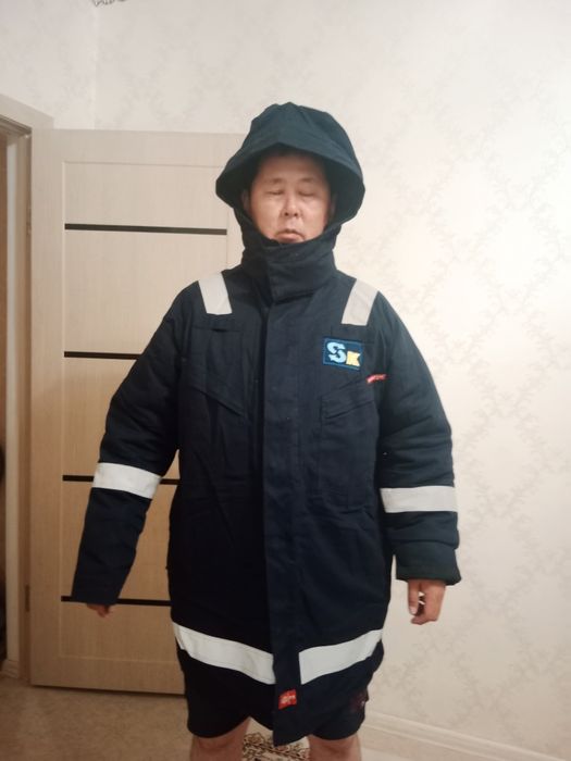 Зимний комбинезон и куртка