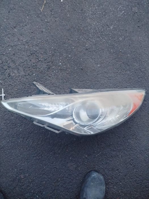 Продам фару б.у соната 2012 г.