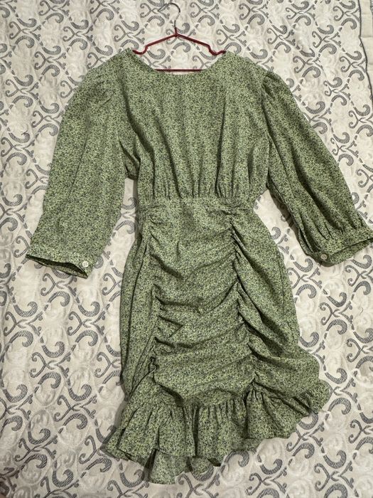 Красивое платье в цветочек