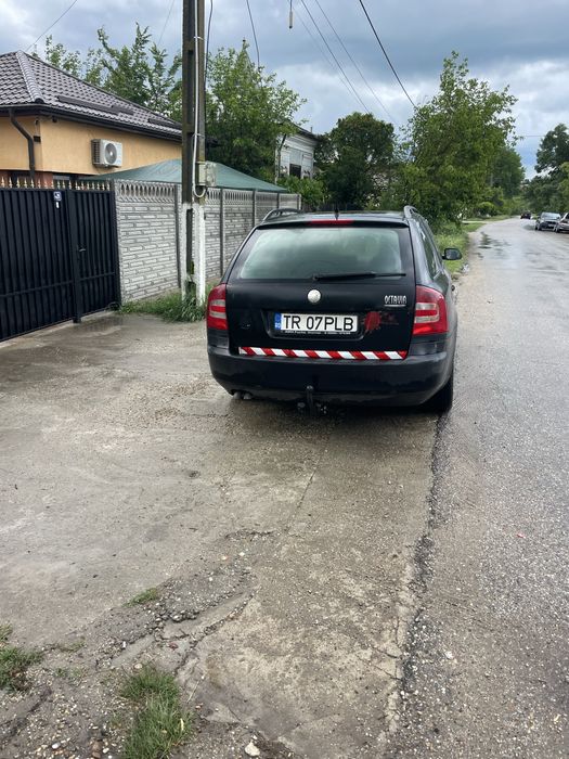 Vand sau schimb cu autoutilitara .