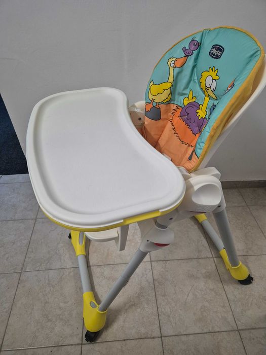 Scaun de masa bebeluși / copii