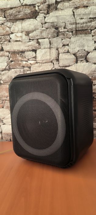 Нова блутут колона