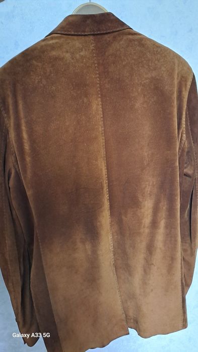 Отличный пиджак хорошего качества. Очень красиво смотрится.