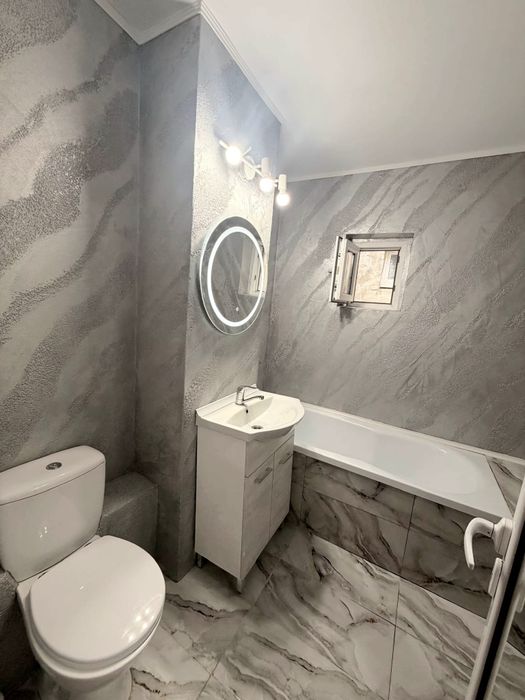 Vand apartament 2 camere siderurgistilor