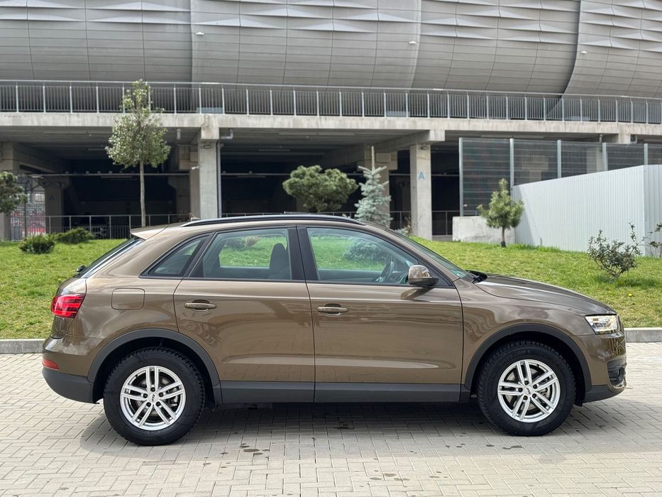 Audi Q3 Inmatriculat - Garantie 12-36 Luni - LED - PANO - Navi